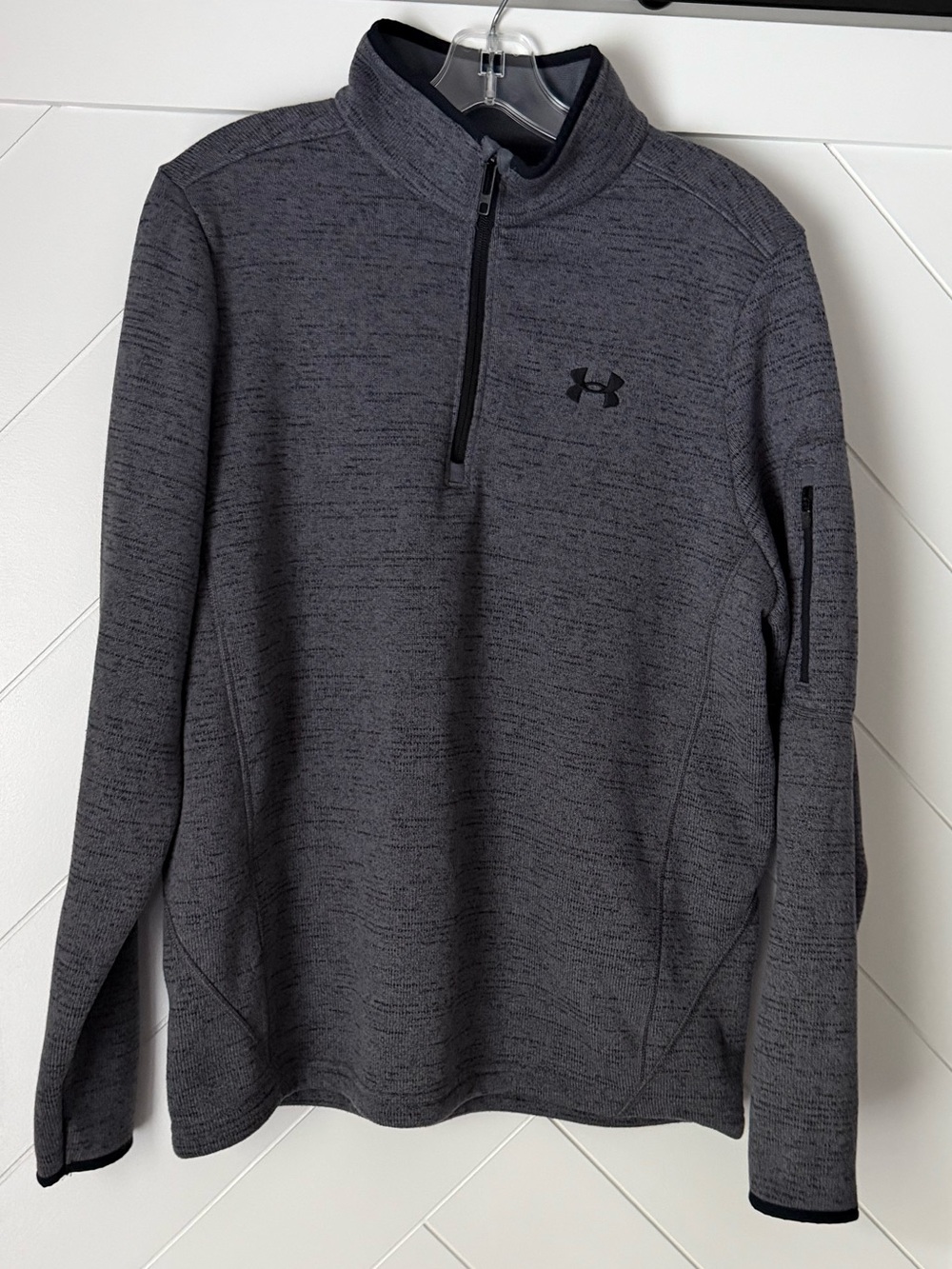 Under Armour Men’s Dark Gray Heather 1/4 Zip Performance Pullover